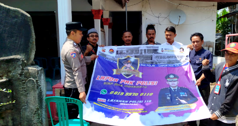Warga Situraja Gantar, Kini Bisa Lapor Polisi Lewat WhatsApp dan Call Center